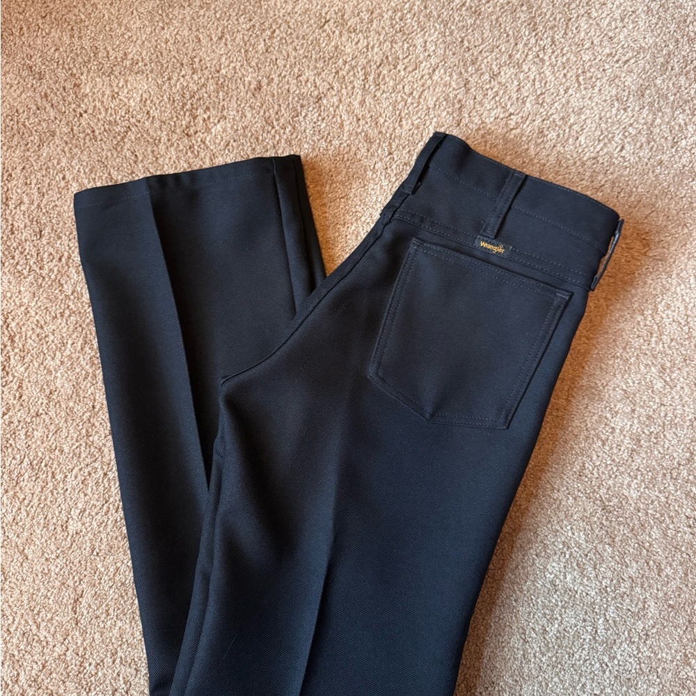 Wrangler Wrancher Dress Jean in Black